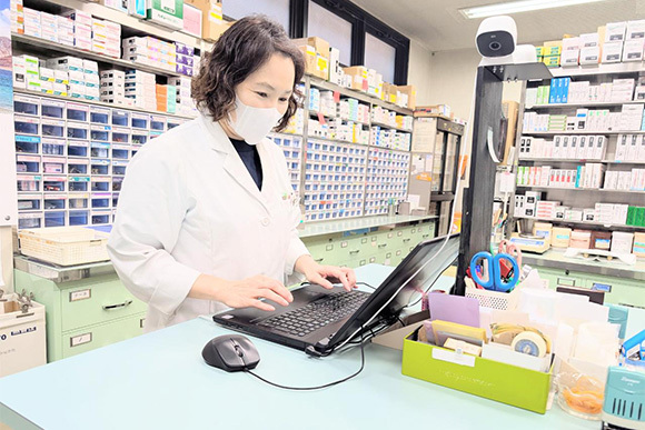 佐野薬局　調剤室