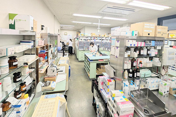 佐野薬局　調剤室